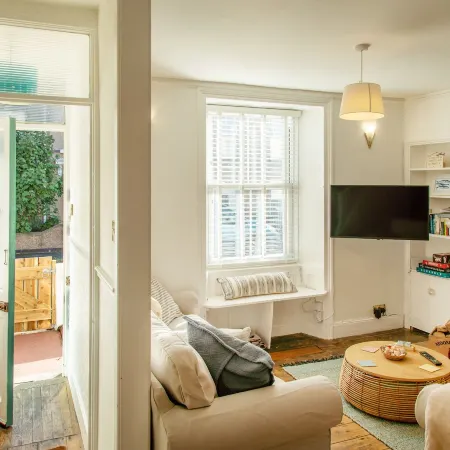 11 Belgravia Street