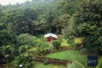 Cataratas Bijagua Lodge, Incluye Tour Autoguiado Bijagua Waterfalls Hike - Parkplatz