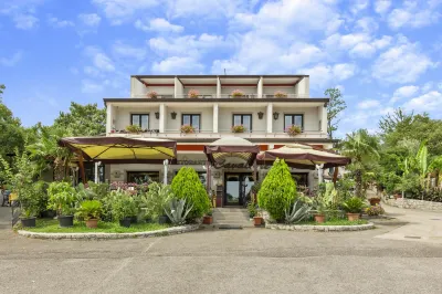 Hotel Ai Sette Nani Hotels near Duino Castle / Devinski Grad