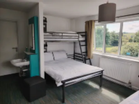 YHA Malham Hotels in 