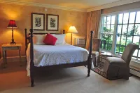 Lumberville 1740 House Hotels in Stockton