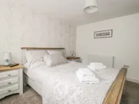 1 the Riverside Hotels in Barningham