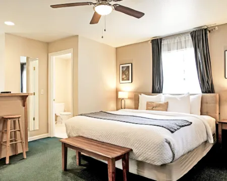 Sierra Mountain Inn Hotels in Grass Valley