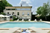 Logis Hôtel & Restaurant Ludik - Pools