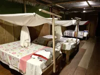 Yacumama Lodge & Excursions