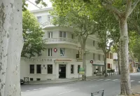 Logis Hôtel Cartier Hotel a Caudies-de-Fenouilledes