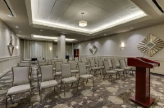 Drury Inn & Suites Cincinnati Northeast Mason Hotels in Deerfield Township