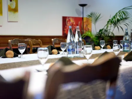 Hôtel du Grand Cerf Отели в г. Бос