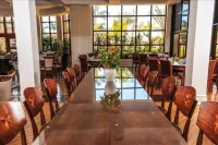 Marques Plaza Hotel - breakfast