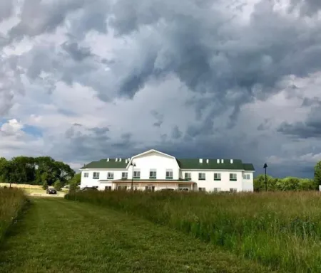 Lakes Inn at Dunvilla