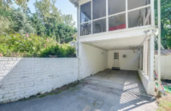 3 Mi to Nih! Spacious Bethesda Apt w/ Yard