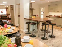 Poacher's Arms Hotels in Hope