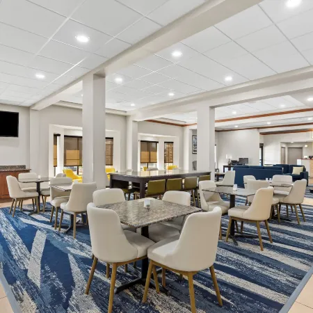 Comfort Inn & Suites Kenosha-Pleasant Prairie