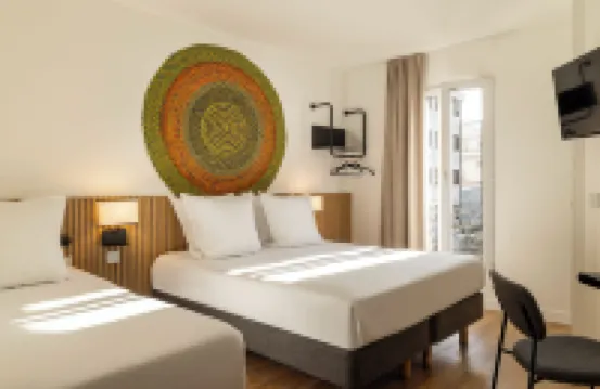 Hôtel Korner Etoile Hotels near Espace Champerret