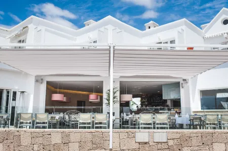 Lagos de Fañabé Beach Resort