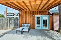 Walk to Texas Tech! Cozy Lubbock Gem w/ Patio - Homestays