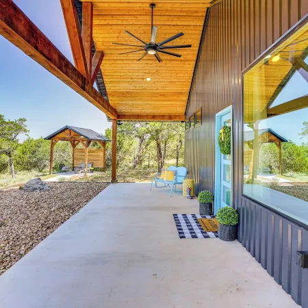 Recently Built Cabin w/ Pavilion in Granbury!