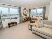 와인딩 아파트먼트