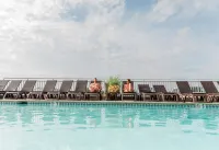 Montreal Beach Resort - Ocean View