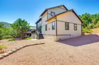 Hot Tub and Deck Mtn-View Pine Getaway! - 3-Star
