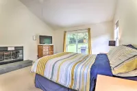 Private Dog-Friendly Home: 3 Mi to Elk Mountain - 3-Star