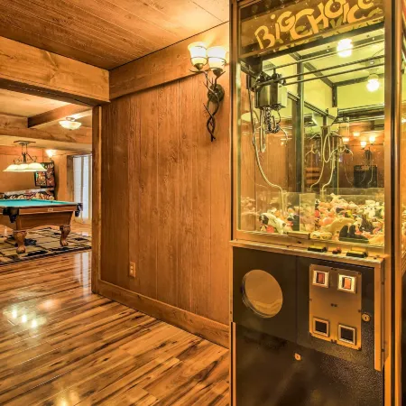 Spacious Twin Mountain Vacation Rental on 5 Acres!