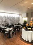 Grand Hôtel du Tonneau d'Or - Desayuno