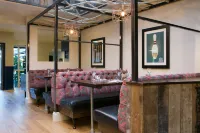 The Elephant at the Market Hotels in Newbury