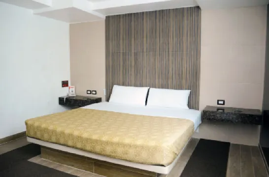 Hotel Santa Cruz Hotels near Tlalnepantla Station