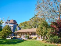 The Hampton Maid Hotels in Hampton Bays