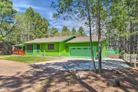 Grill, Fire Pit: Pet-Friendly Lakeside Cottage!
