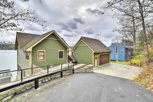 Charming Home on Keuka Lake w/ Dock & Fire Pit! -  Privatzimmer