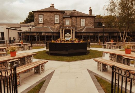 2. 딘 파크 호텔 ..