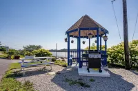 Novastar Motel on the Lake Hotels in Yarmouth