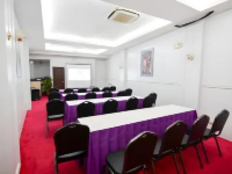 ビィヴェン ホテル ラワグのホテル