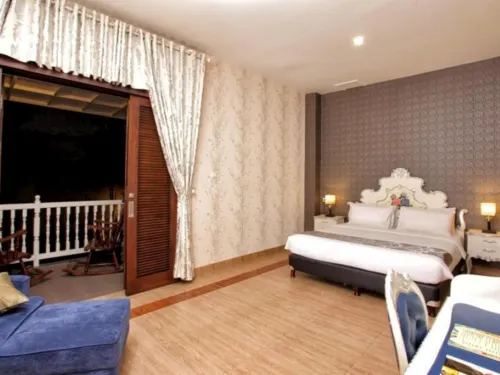 The Victoria Luxurious Guesthouse Hotels in Sukasari