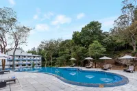 Sterling Munnar - Pools