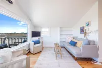 Relax on Nantucket in Our Cozy, 1-Bedroom Condo with Amazing Views!
