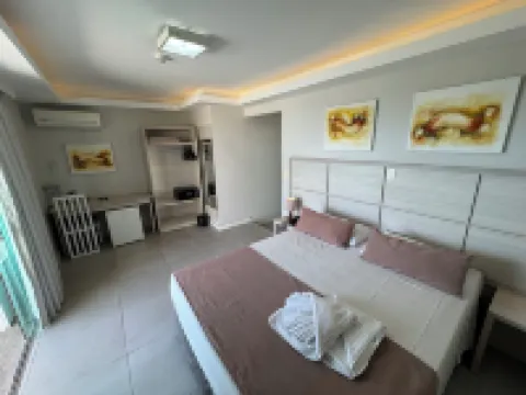 هوتل فيسينو أل مار فنادق في کواروخا