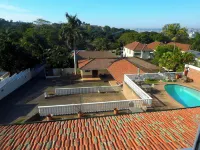 Albion Manor - Pool