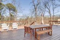 'The Hamilton Heber Springs' Home w/ Hot Tub! - 3-Star