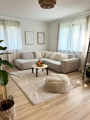 Stylish 80 m2 apartment at the castle - quiet, central & family-friendly! Hotels in Bruchsal