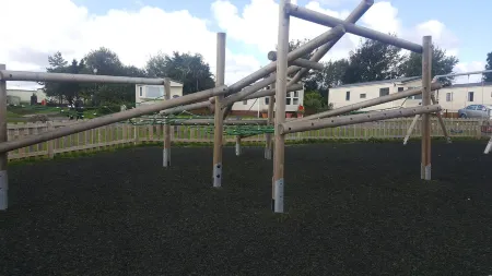 The Seaflower - With Lake Views