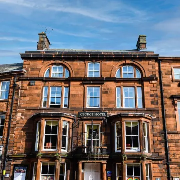 The George Hotel Отели рядом с достопримечательностью «Пенрит Касл»