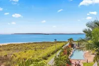 Wake to the Waves - Oceanfront Apartments