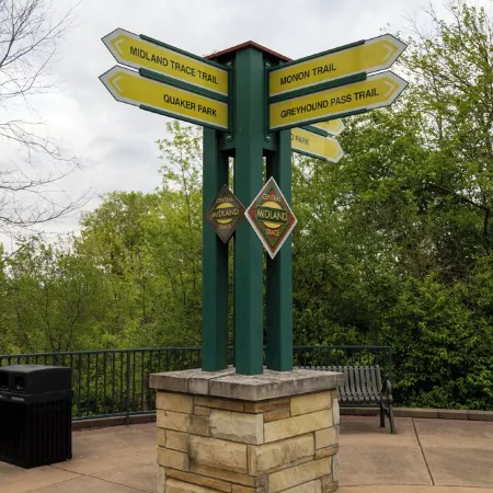 Rest & Rally Retreat – Your Game Day Getaway Just 5 Minutes from Grand Park!
