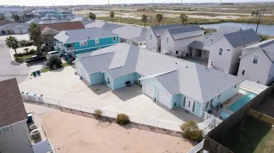 Fun 2 Bedroom Pets Pool Sleeps 6