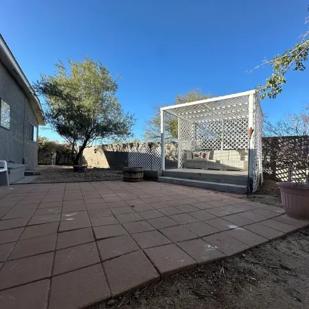 Terrific, CLEAN 4-bedroom house in Thatcher with WiFi, AC Отели в г. Тэтчер