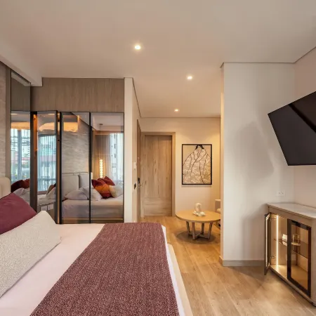 Le Parc Hotel, Beyond Stars