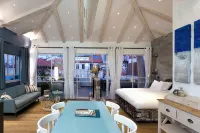 Molcho Neve Tzedek - Pet friendly